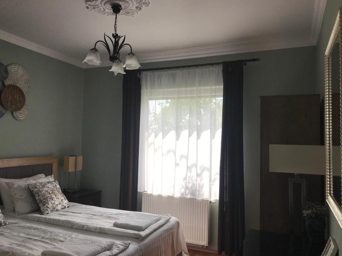 Eden Apartman Algyo ภายนอก รูปภาพ